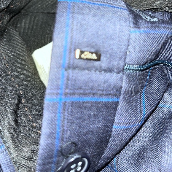 Michael Kors- size 16R navy plaid suit set. Like new - Picture 10 of 16